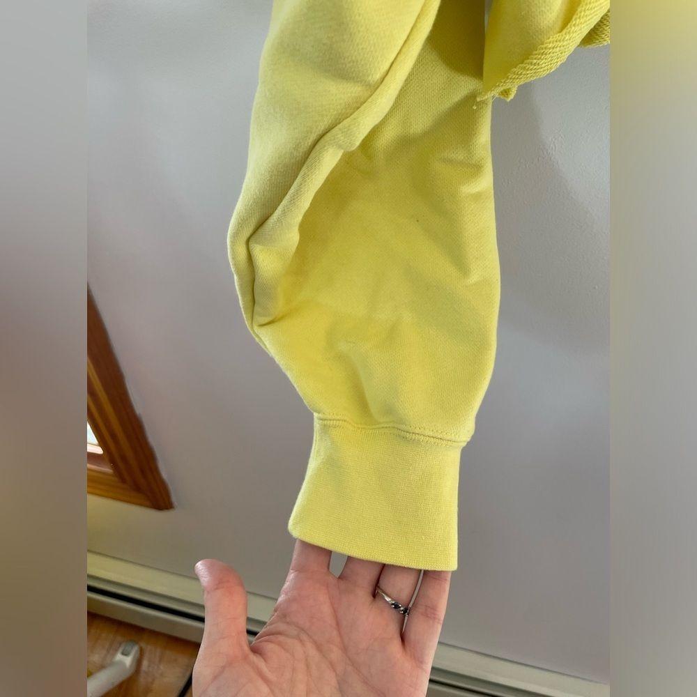 Yellow Obey crop sweatshirt size large - Picture 5 of 6